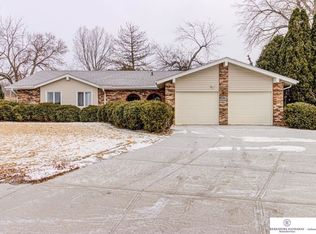 2627 S 166th Cir, Omaha, NE 68130