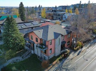 2720 N 20th St SW, Calgary, AB T2T0B9