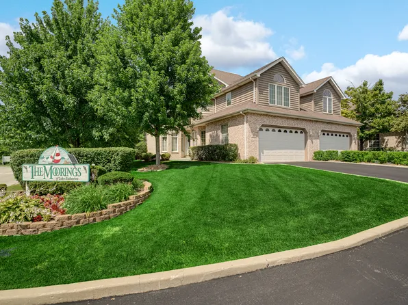 1 Moorings Dr, Palos Heights, IL 60463