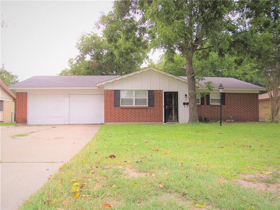 1st image of 213 SE Gardens Blvd