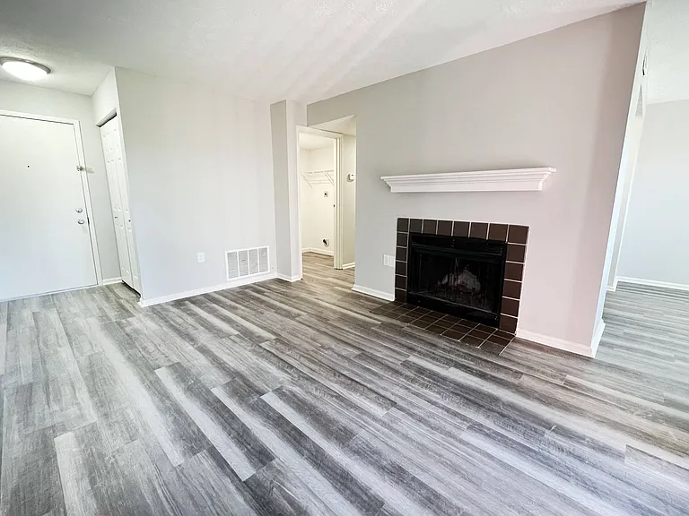 Deercross Apartments — Photo 112
