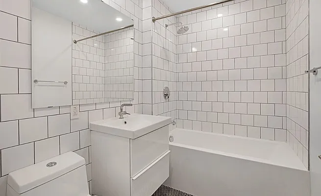 Rented by New Holland Residences | media 10