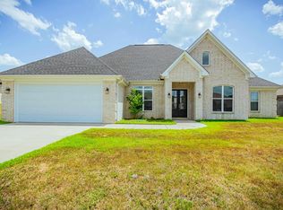5607 Hummingbird Ln, Jacksonville, AR 72076