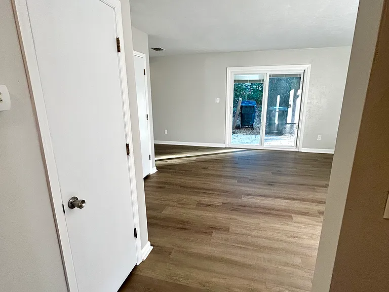 2151 Corinne St #B — Photo 7