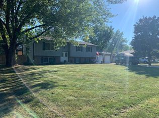 506 Burlington Beach Rd, Valparaiso, IN 46383