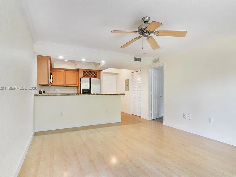 150 NE 15th Ave #235 — Photo 7
