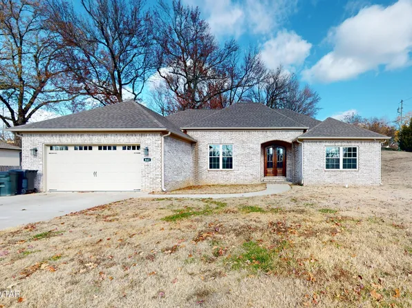 843 Diane Ct W, Dyersburg, TN 38024