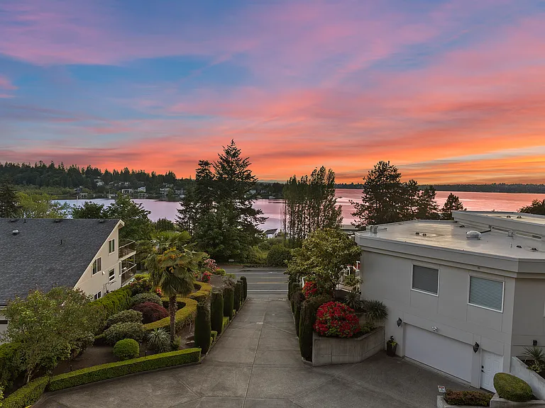 4812 Lake Washington Blvd NE — Photo 45