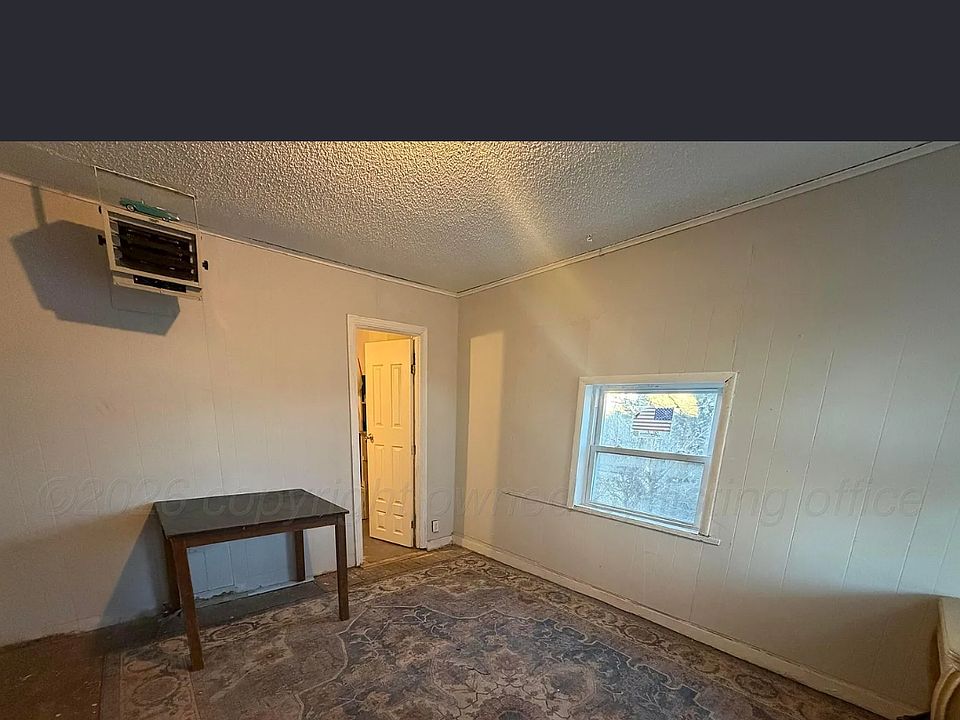 2nd image of 500 N Yeager St
