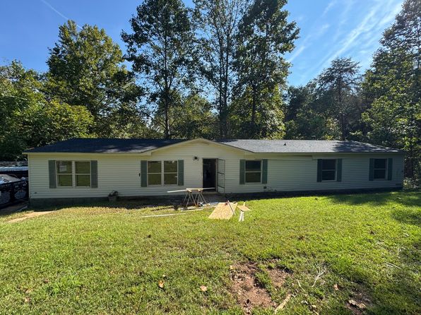 206 Valley Rd