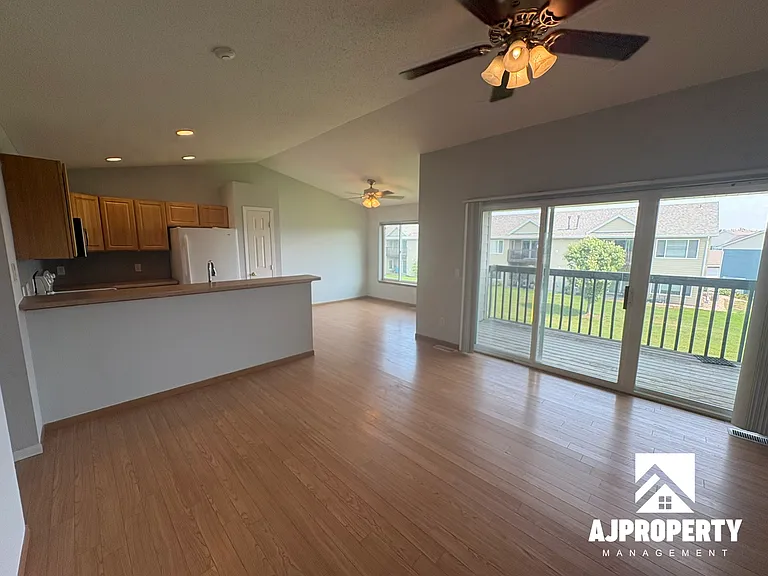 7107 W 56th St #22 — Photo 5