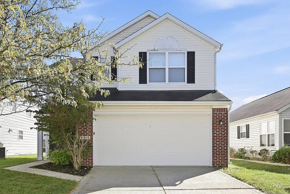 3 bed, 2.5 bath, 1550 sqft, $1,865 — Photo 1