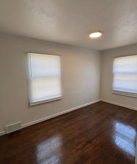 1st bedroom