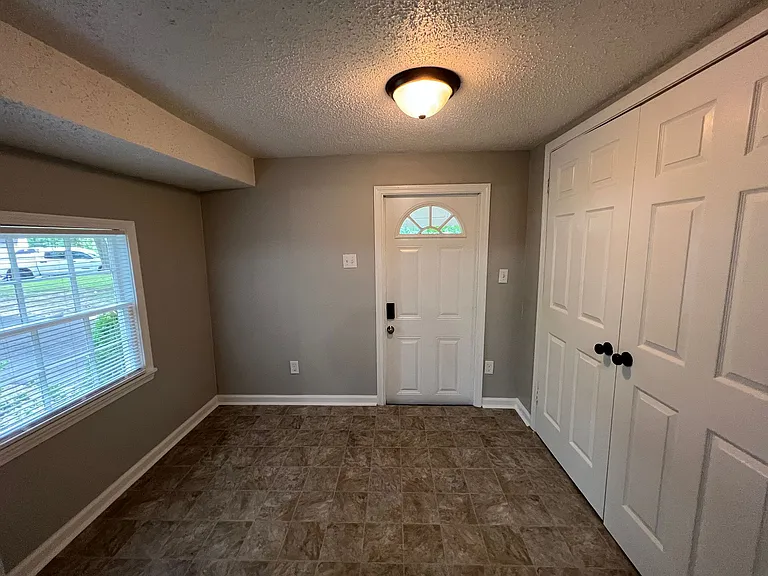 972 S Whitehaven Park Cir — Photo 11