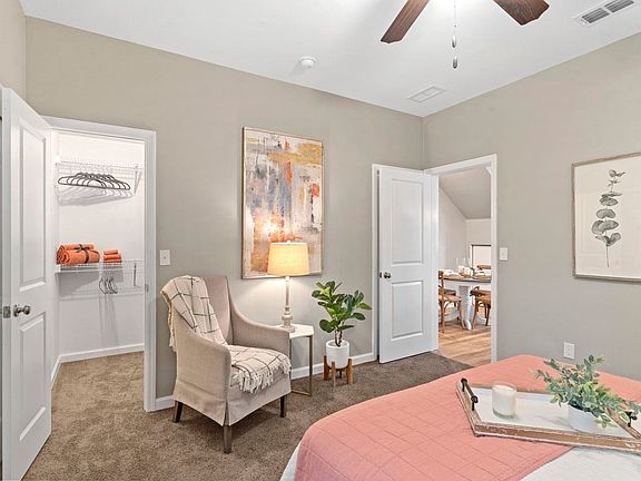 2nd image of 2211 Cedarbrook Ct