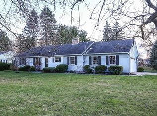 2 Poplar Ln, Le Roy, NY 14482