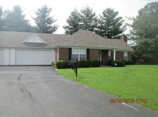 1702 Eagle Creek Pl, Lyndon, KY 40222