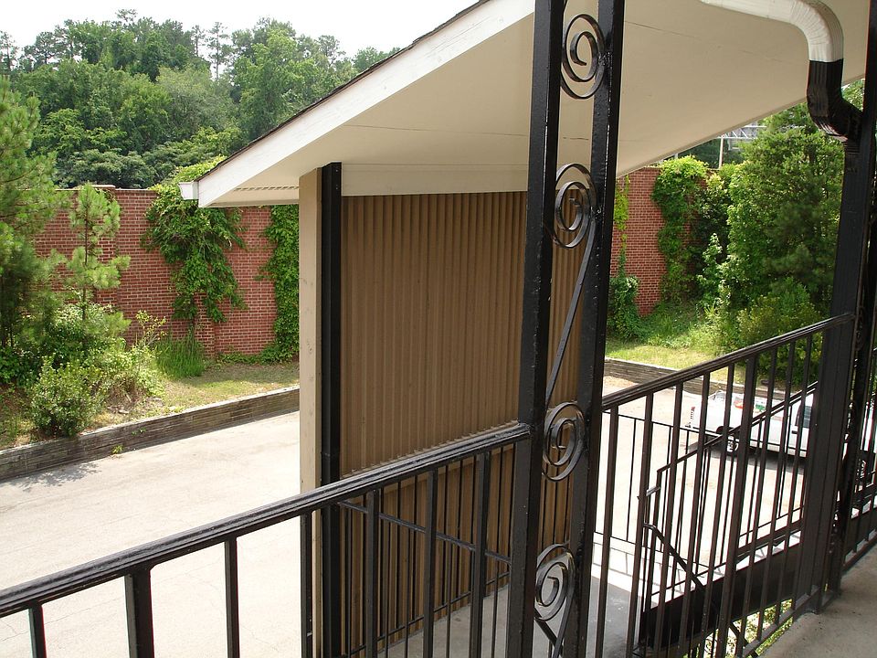 1st image of 1309 Hudson Ave #C