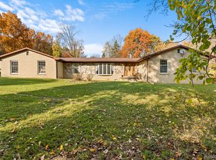 2761 Hiding Pl, Milford, MI 48381