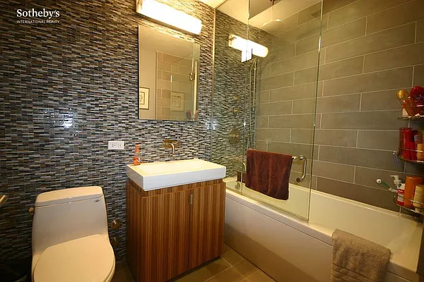 Rented by Sotheby's International Realty | media 19