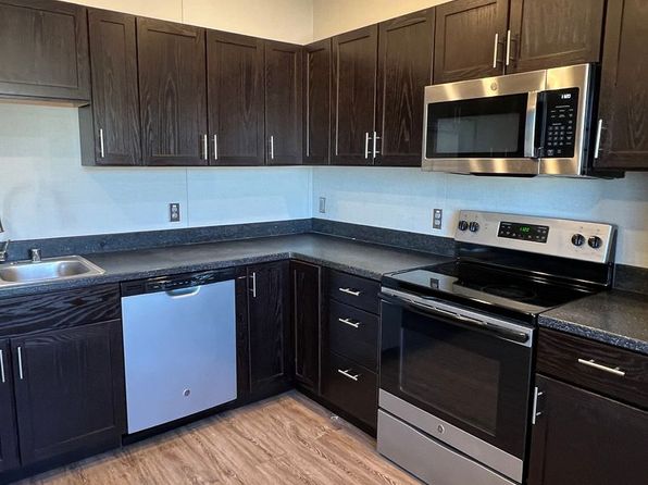458 N Creek Dr APT 204