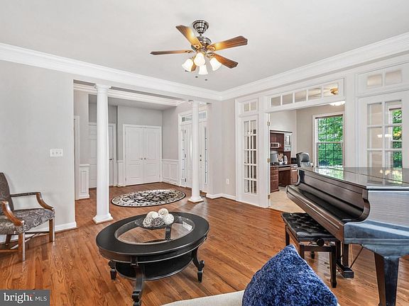 5th image of 23088 Hollister Pl