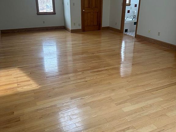 3rd image of 5 Lucerne Drive