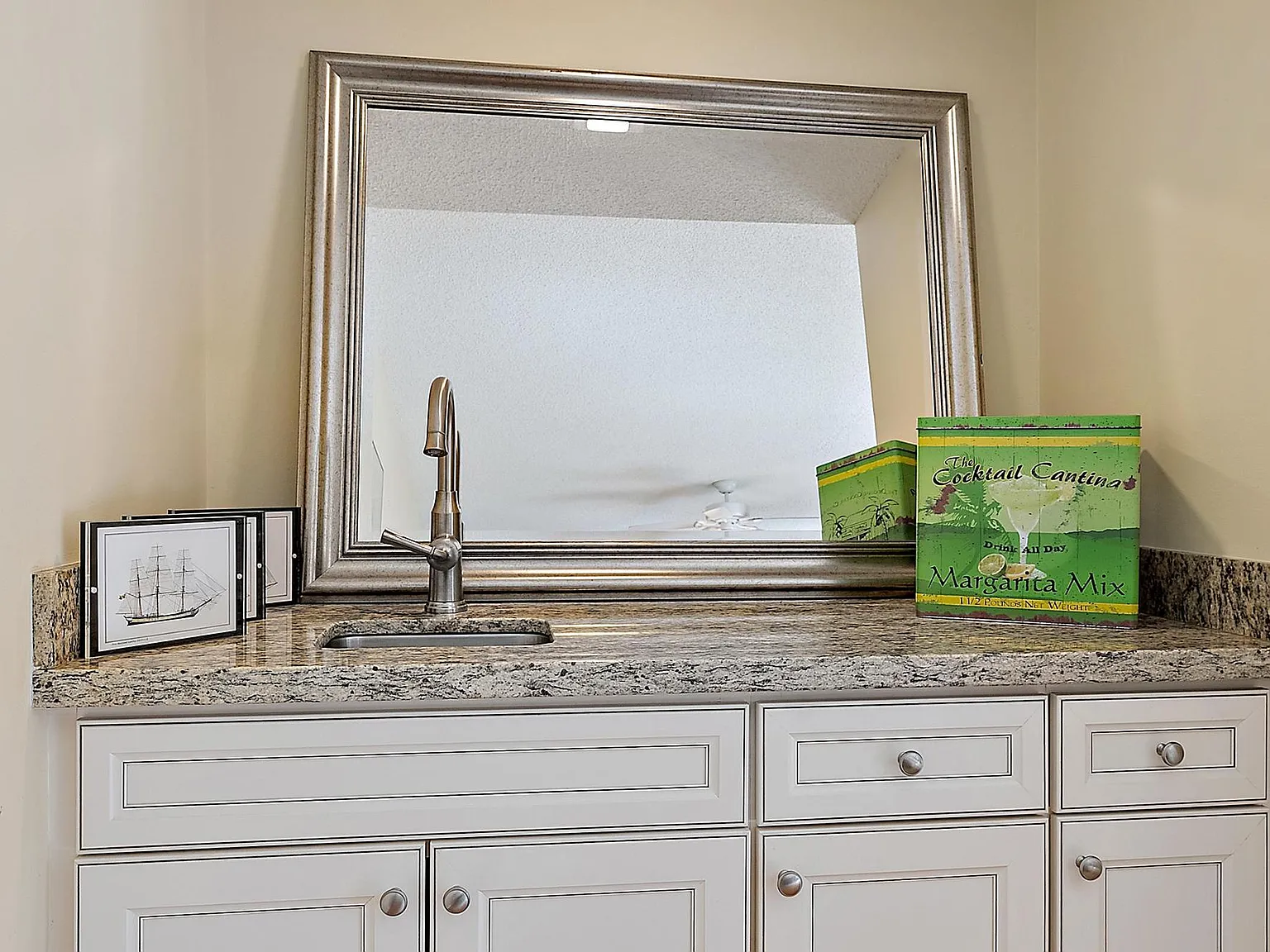 2 bed, 2.5 bath, 1708 sqft, $3,500 — Photo 4