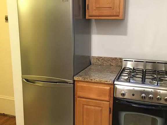 5th image of 425 W 57th St APT 5K