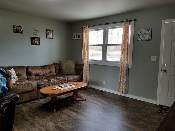 2nd image of 1015 W Grant St