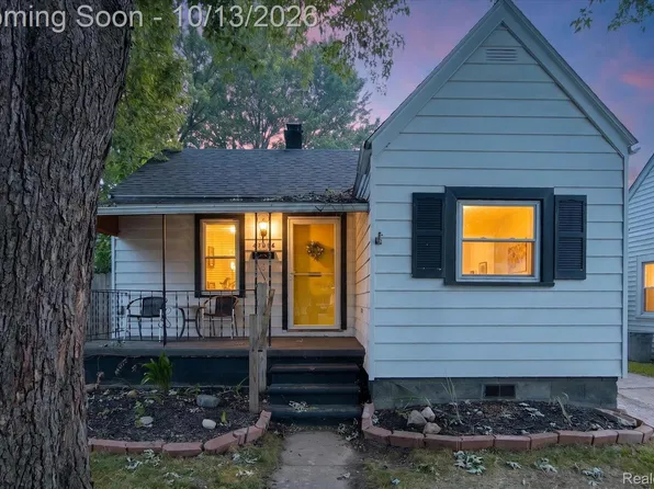 27036 Townley St, Madison Heights, MI 48071