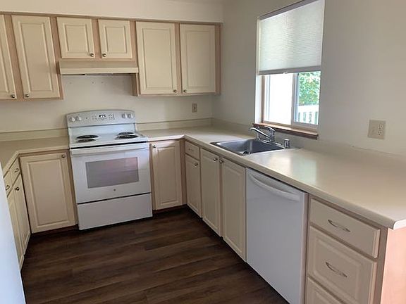 5th image of 13216 NE Salmon Creek Ave Unit M1