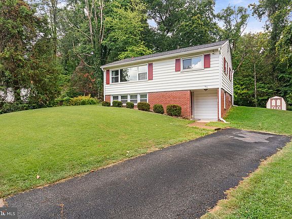 2nd image of 1831 Hylton Ave