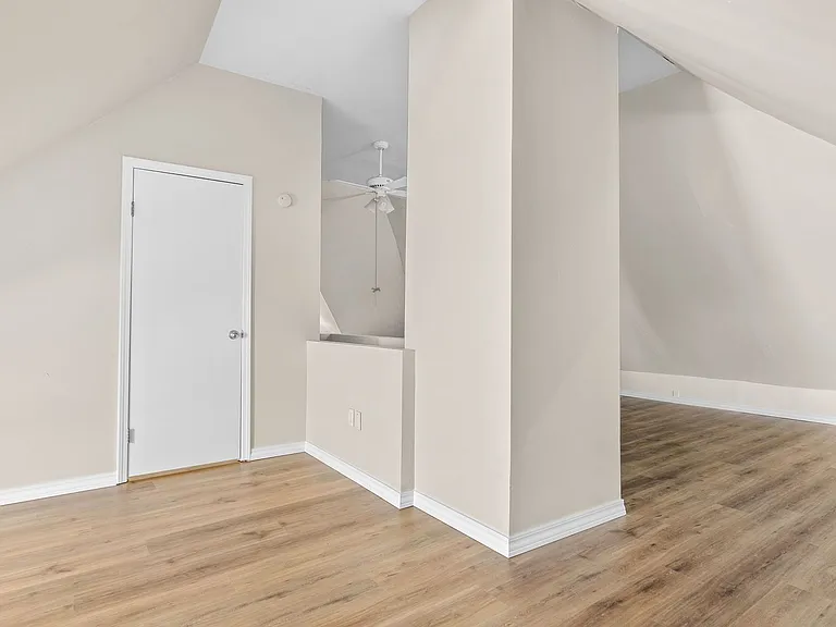 732 S Main Ave — Photo 32