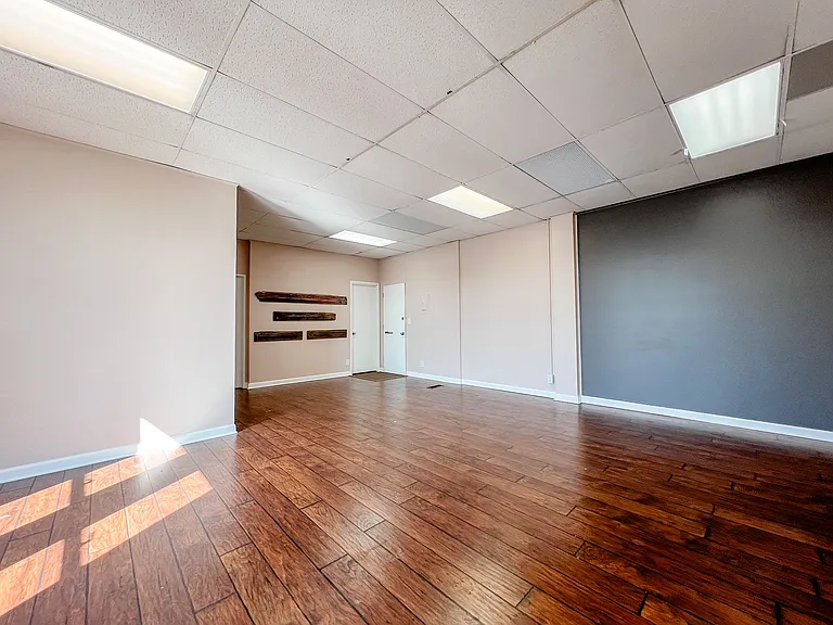555 S Schuyler Ave #280 — Photo 4