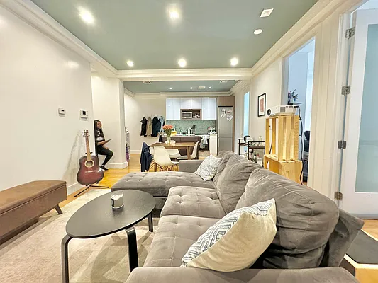 Rented by Doorway NYC, LLC | media 6