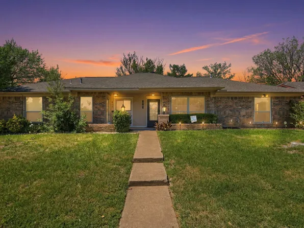 819 Blessing Creek Dr, Euless, TX 76039