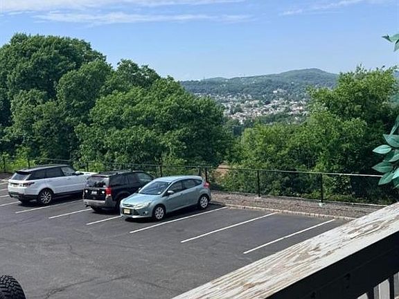 5th image of 15 Boulder Run Rd #148