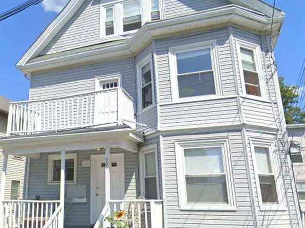 80 Robbins St APT 5, Waltham, MA 02453