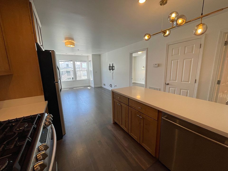 1st image of 4520 Irving St #1
