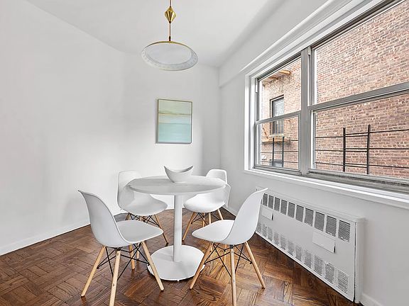 5th image of 10 Plaza St E APT 5H