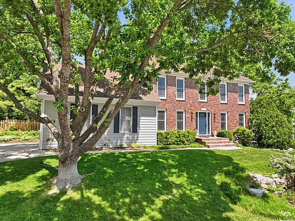 4th image of 1117 Williamsburg Ct