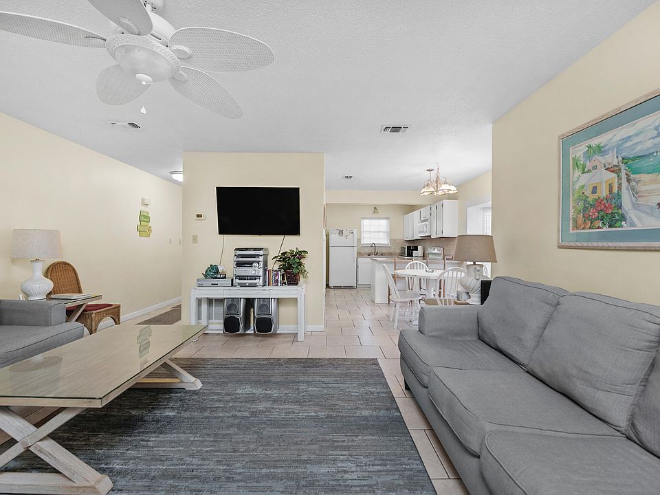 1st image of 226 Indian Oaks Dr #226