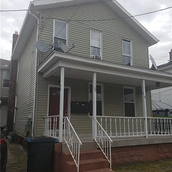 1709 Walnut St #1 — Photo 7