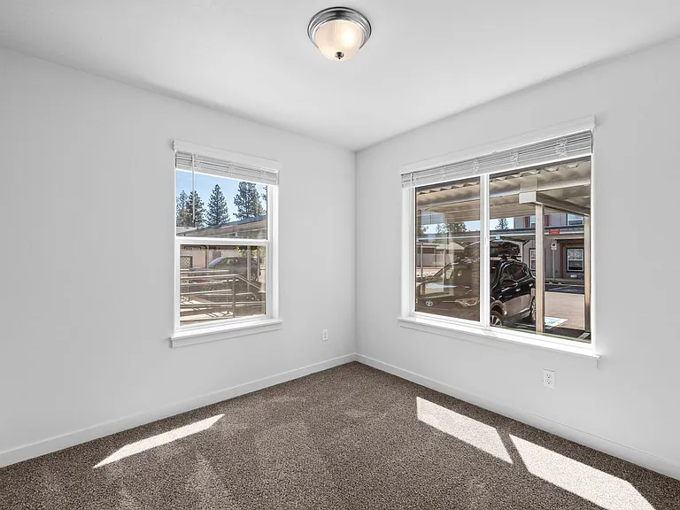 McKenzie Meadows Apartments — Photo 56