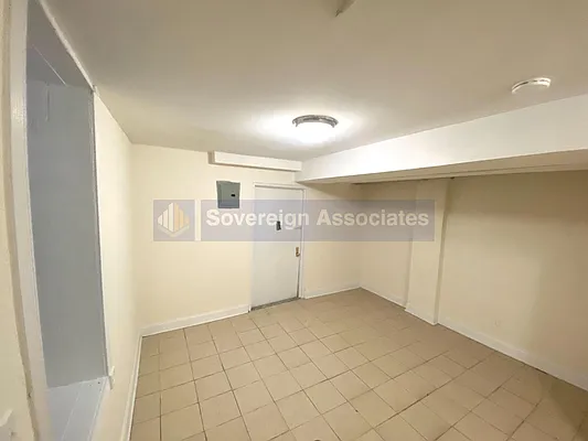 Rented by Sovereign Associates | media 15
