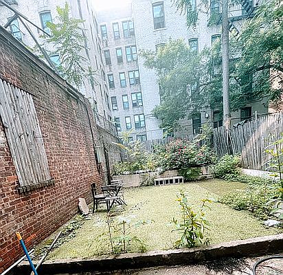 1st image of 909 Nostrand Ave #1F