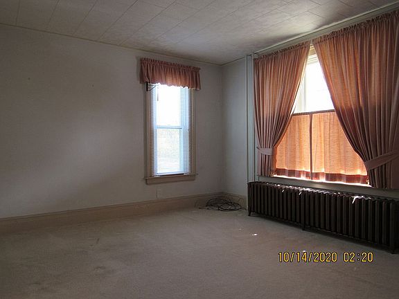 4th image of 8726 Frontier Ave