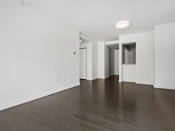 607 West 161st Street image 3 of 9