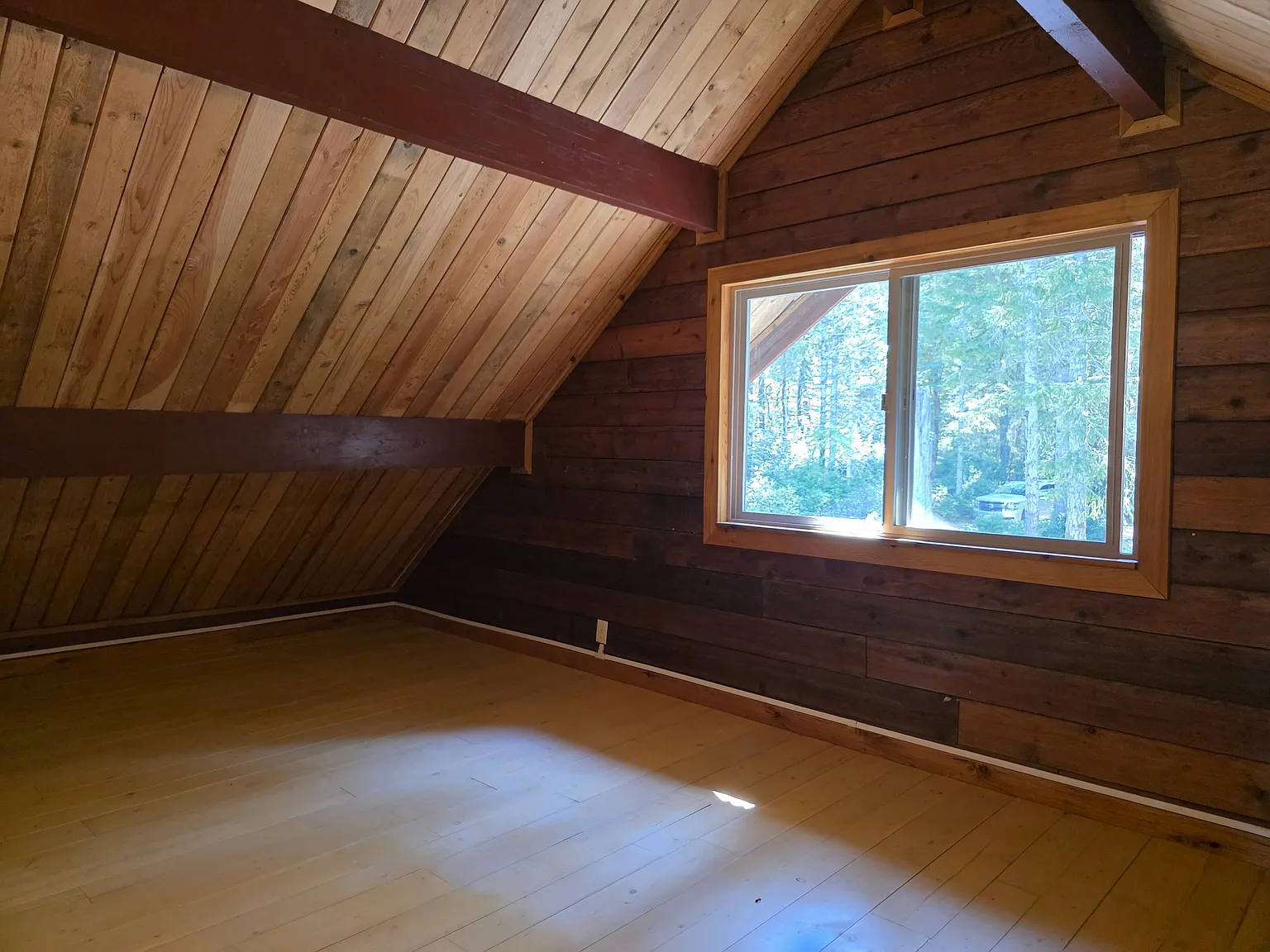 3 bed, 2466 sqft, $3,000 — Photo 2